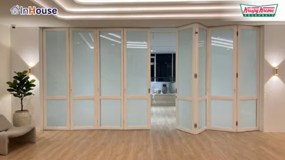 ประตูบานเฟี้ยม · Folding Door — InHouse Smart Film + Smart Glass