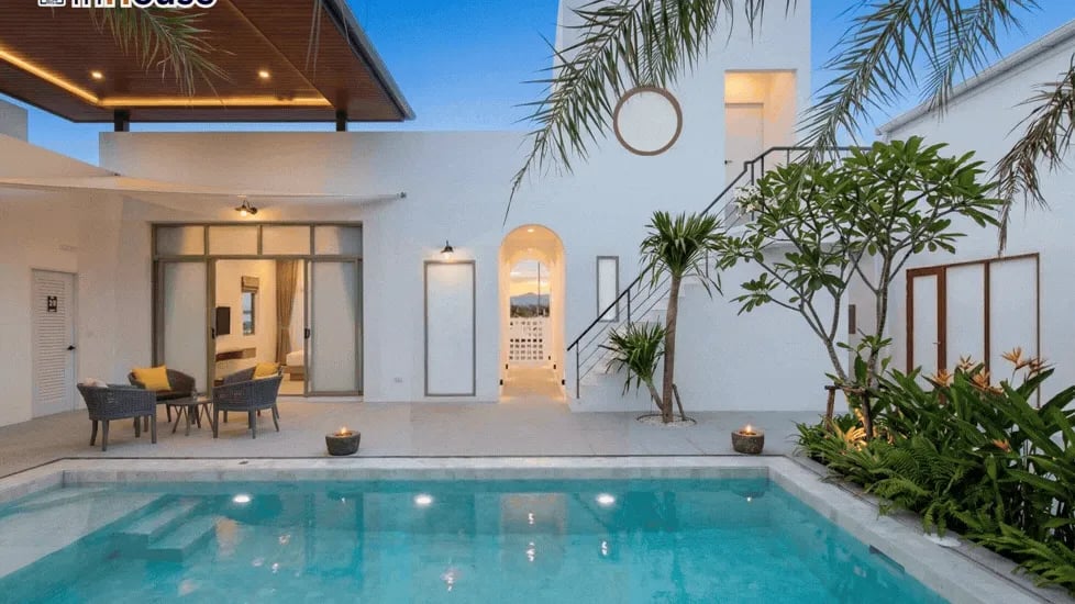 Smart Glass Pool Villa · คู่มือเลือกฟิล์มไฟฟ้า/กระจกฝ้าไฟฟ้าสำหรับสระว่ายน้ำ [2026]