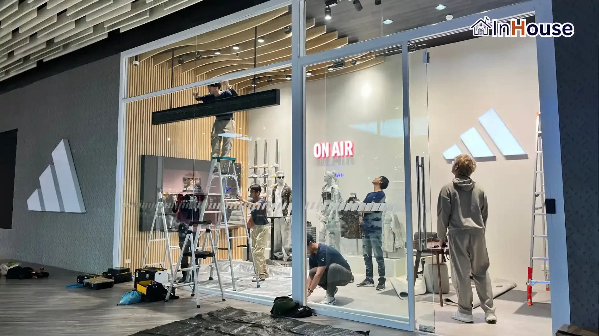 ADIDAS – Central World Premium Showroom