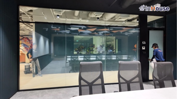 FWD Thailand – Smart Office ห้องประชุมประกันยุคดิจิทัล ติดตั้งฟิล์มไฟฟ้า โดย InHouse Technology