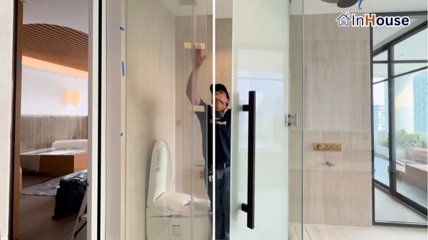 คุณพิงค์ – ห้องน้ำคอนโด The Waterford Park ติดตั้งฟิล์มไฟฟ้า โดย InHouse Technology