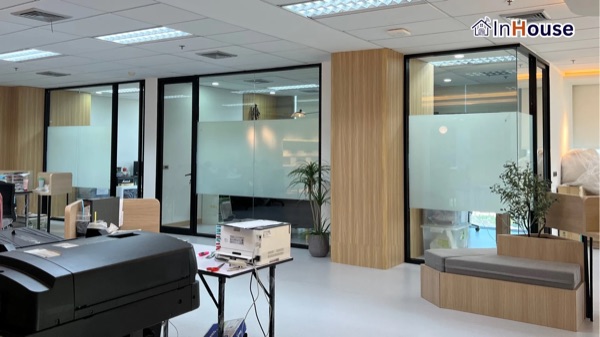 PPN Healthcare – Smart Glass Center-Band Solution ติดตั้งฟิล์มไฟฟ้า โดย InHouse Technology