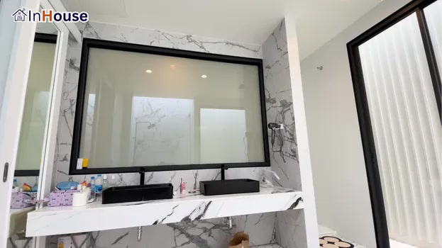 เป็นส่วนตัวแบบล้ำสมัย ฟิล์มไฟฟ้า ปลอดภัยเมื่อทำกิจกรรมส่วนตัว — Prim prime – Luxury Bathroom