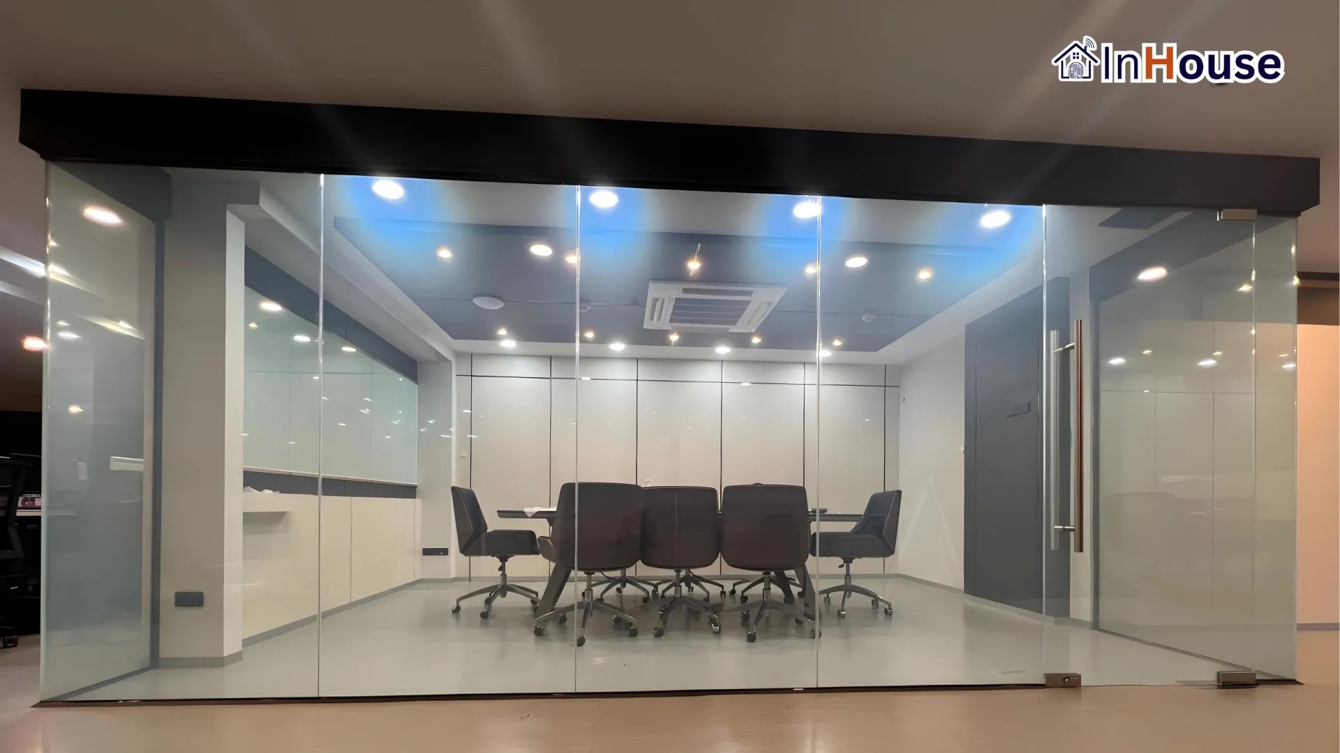 ผลงานติดตั้งฟิล์มไฟฟ้า S.M.S. Logistics – Smart Office Meeting Room Glass โดย InHouse Technology